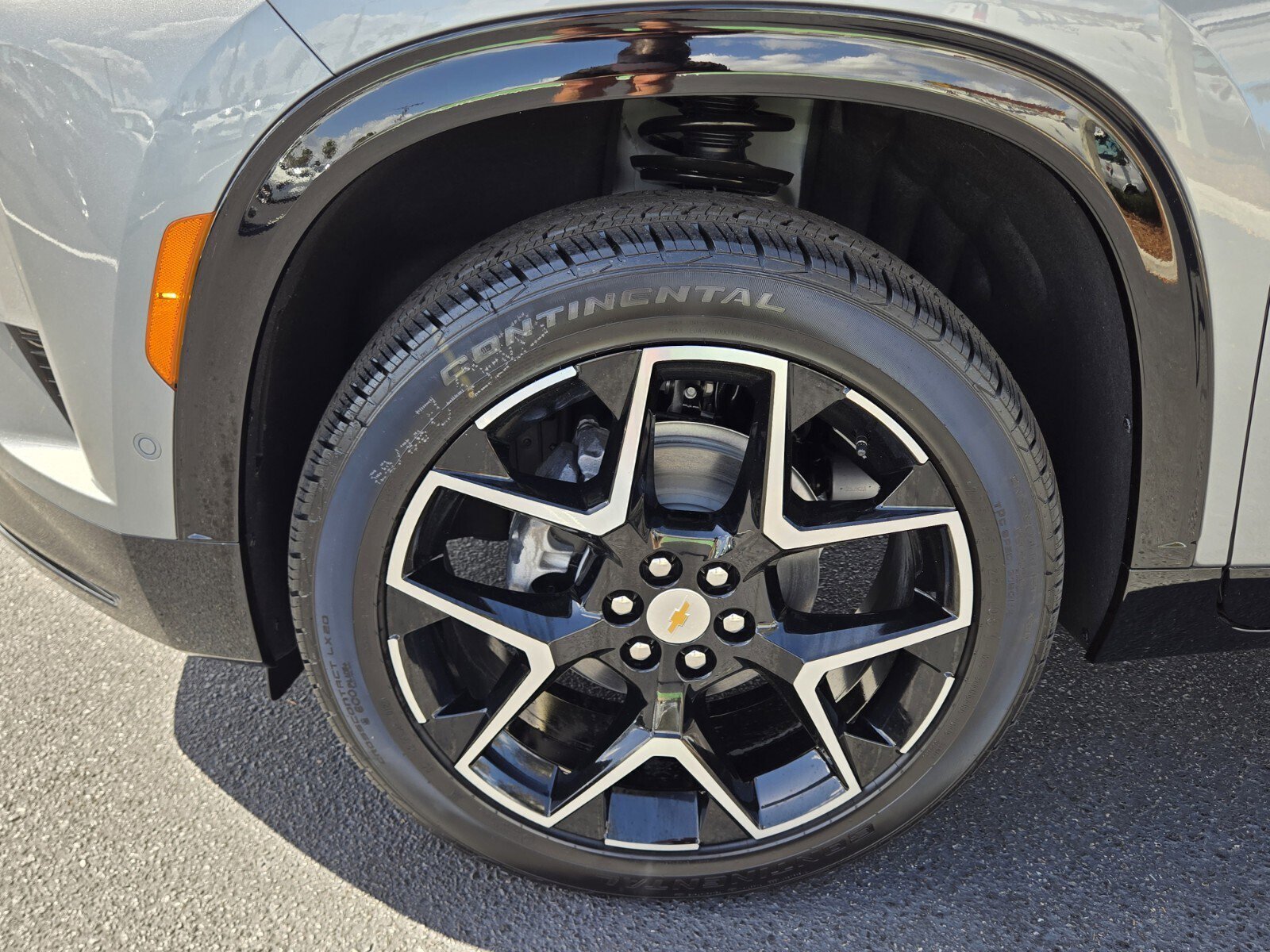 New 2026 Chevrolet Traverse High Country image 4