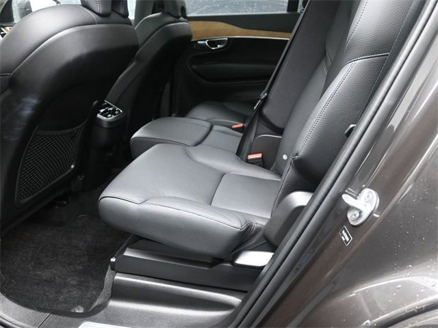 Used 2024 Volvo XC90 B5 Plus image 21