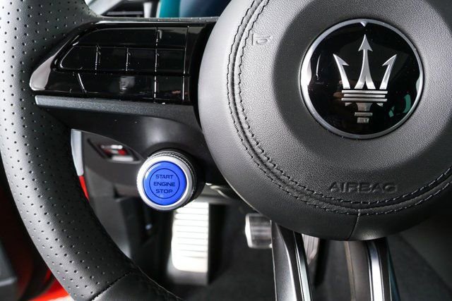 New 2026 Maserati Grecale Folgore AWD/4WD image 11