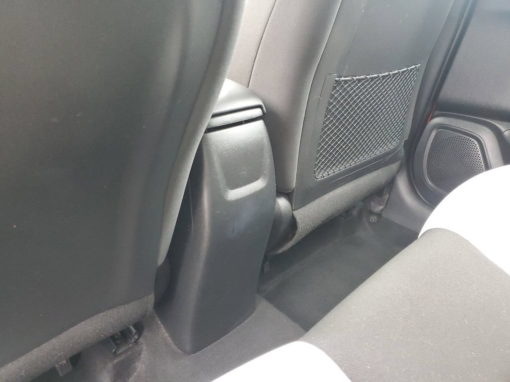 Used 2023 Hyundai Venue SEL FWD image 12