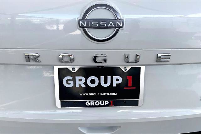 Certified 2023 Nissan Rogue SV FWD image 10