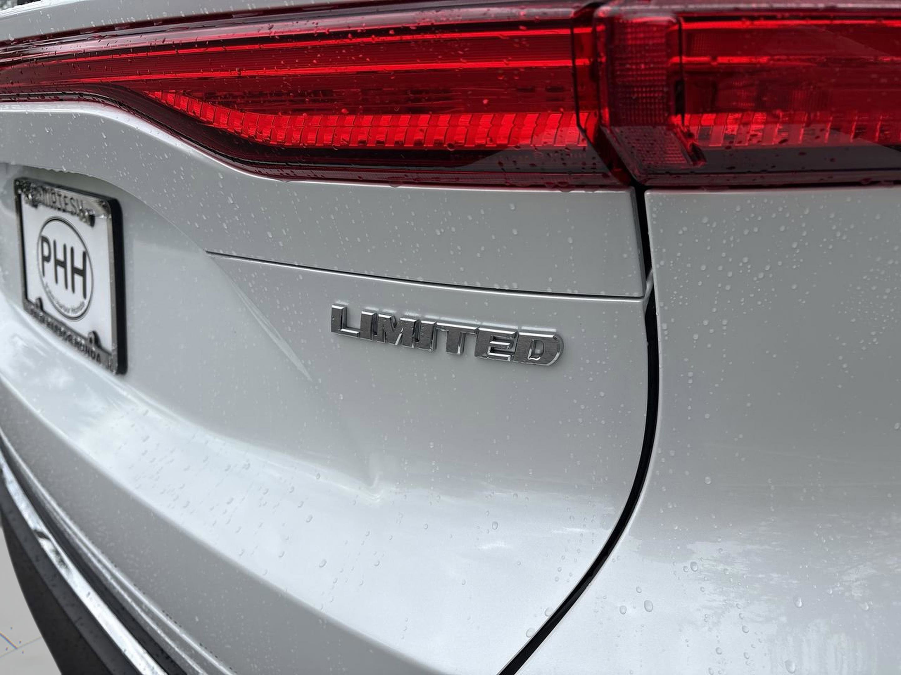 Used 2023 Toyota Venza Limited image 23