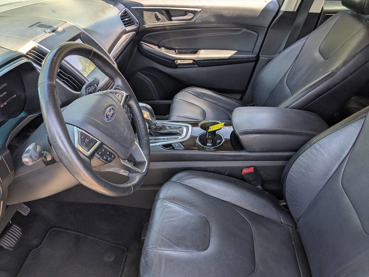 Used 2016 Ford Edge Titanium image 20