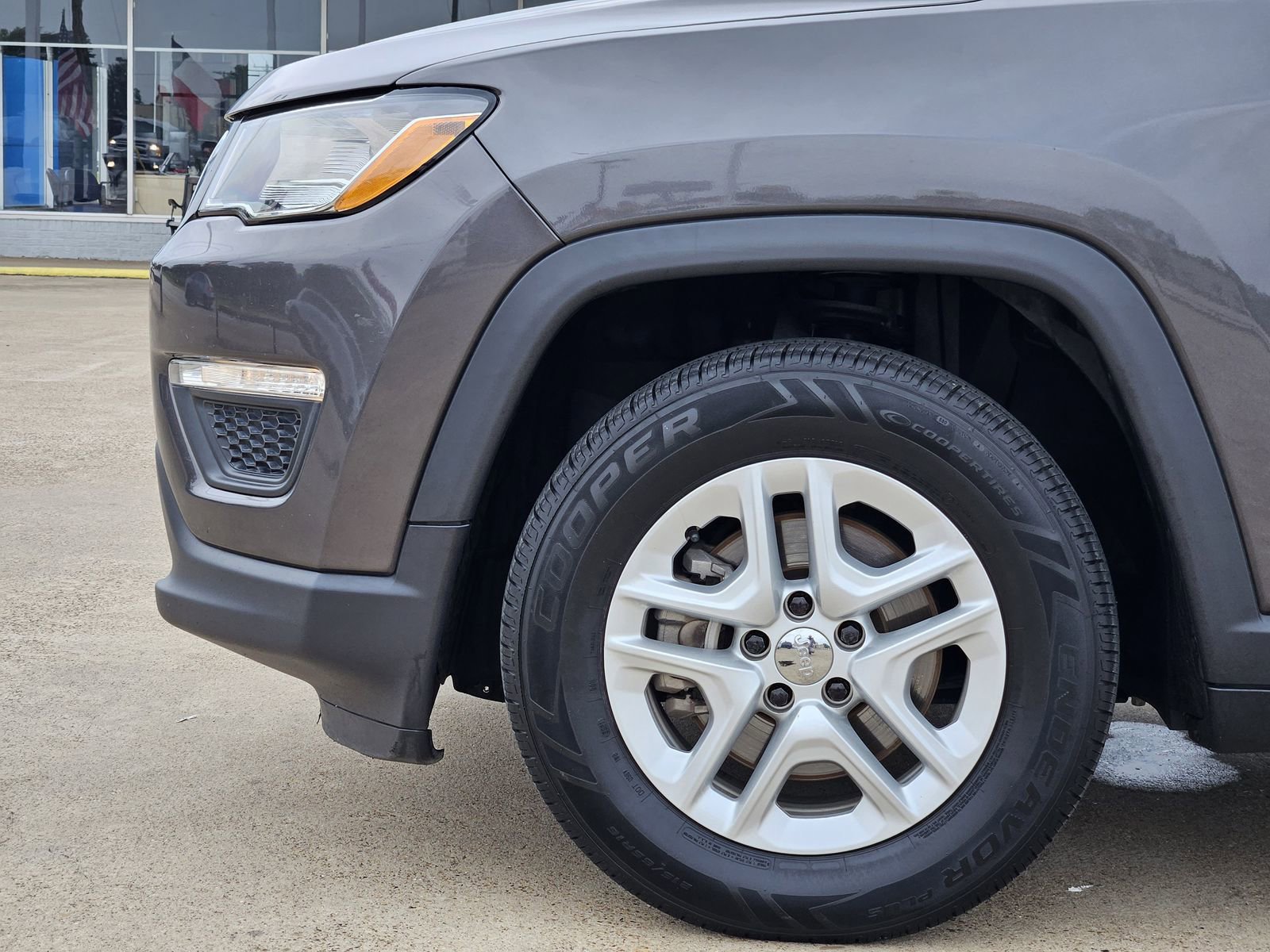 Used 2019 Jeep Compass Sport w/ Tech Group FWD image 12