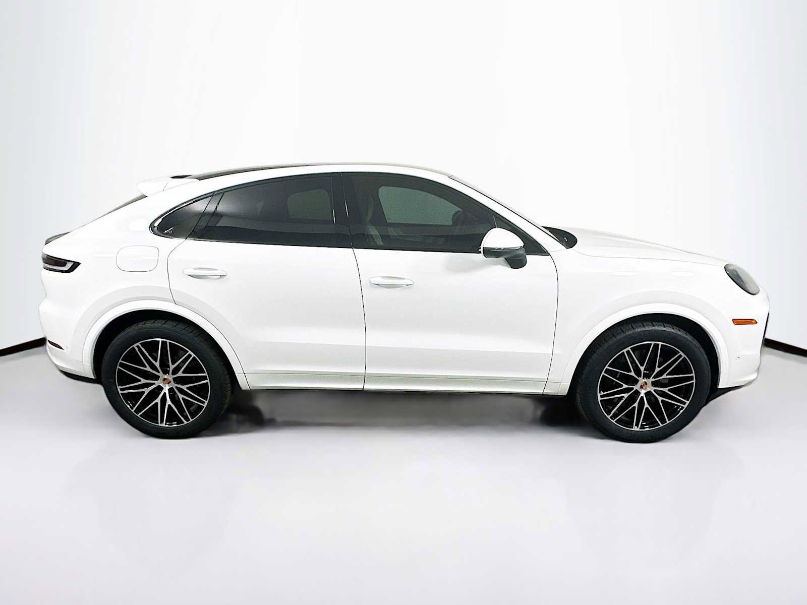 New 2026 Porsche Cayenne Coupe image 8