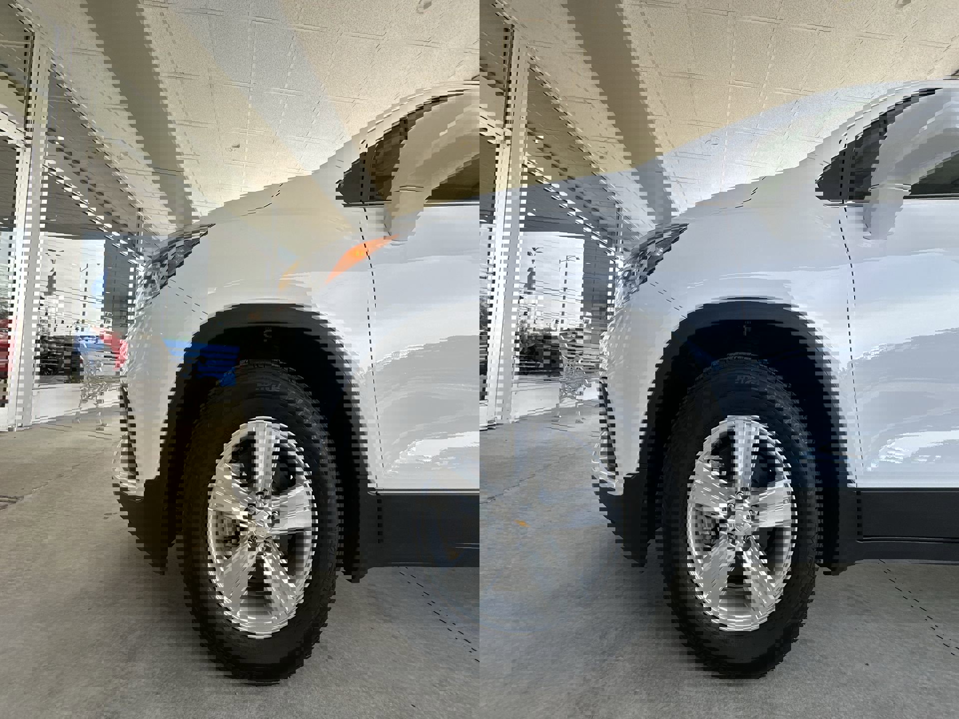 Used 2020 Chevrolet Trax LT w/ LT Convenience Package FWD image 28