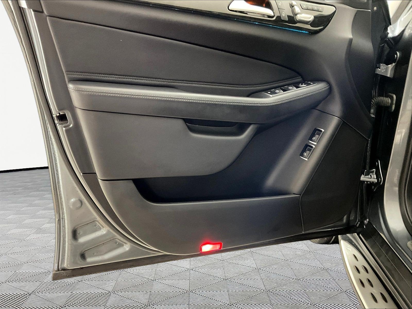 Used 2019 Mercedes-Benz GLS 450 4MATIC image 20
