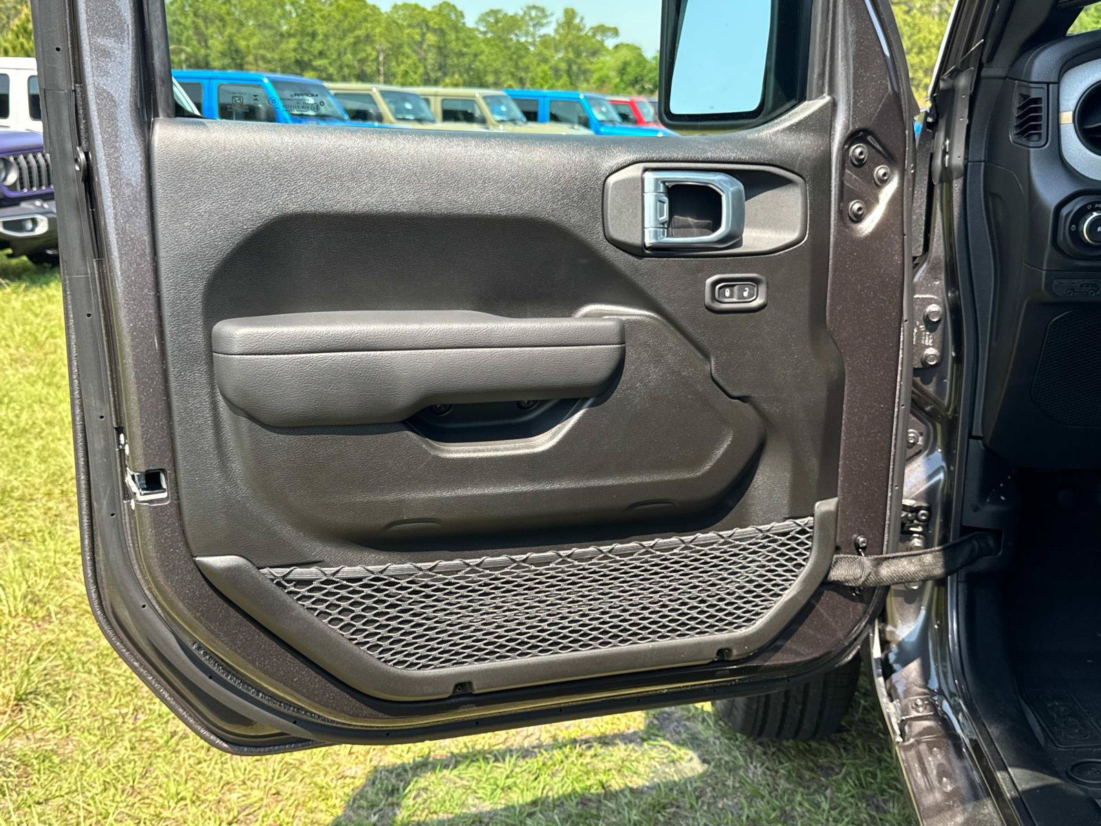 New 2026 Jeep Wrangler Unlimited Sport AWD/4WD image 27