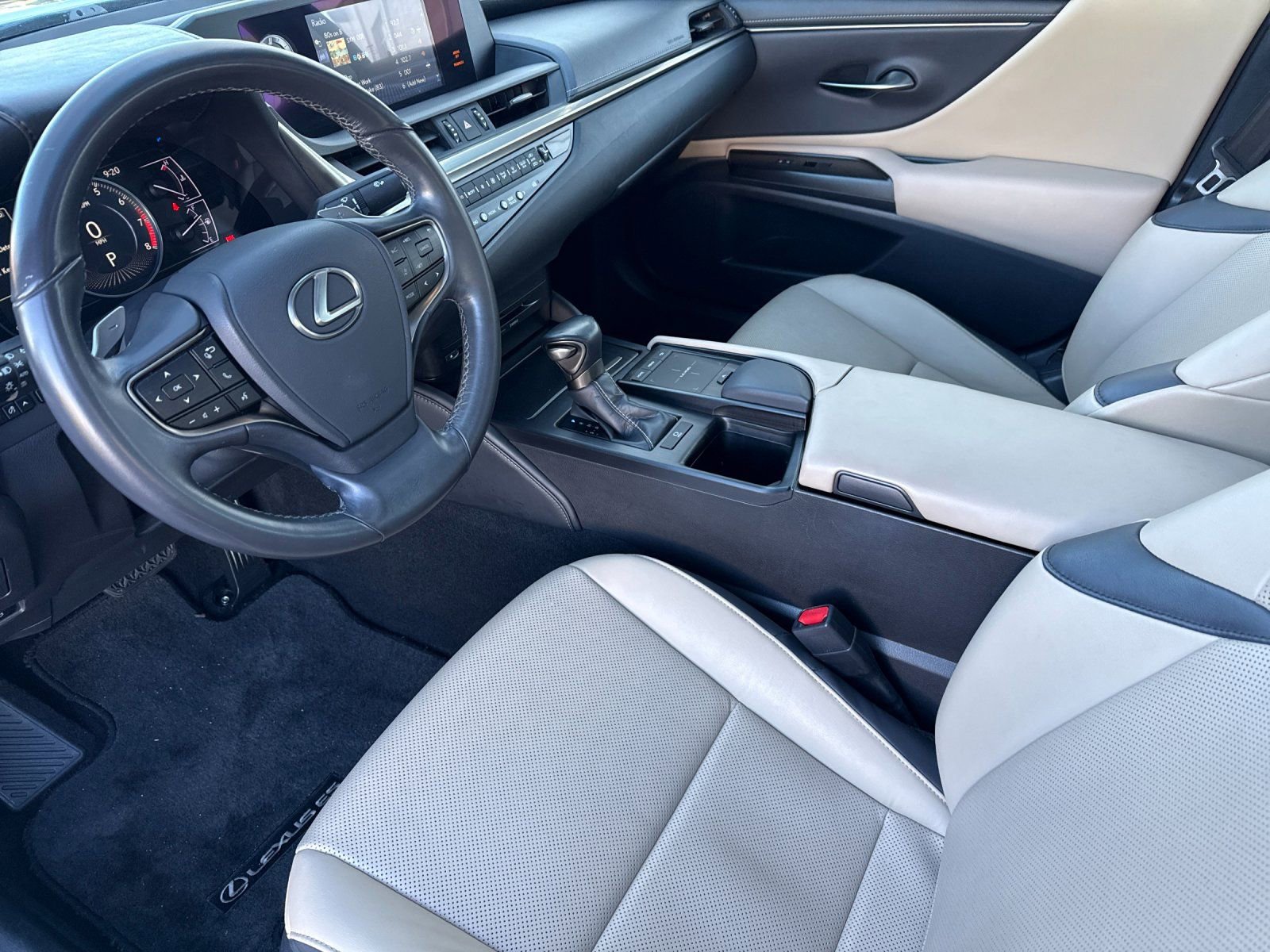 Used 2019 Lexus ES 350 350 w/ Accessory Package image 11