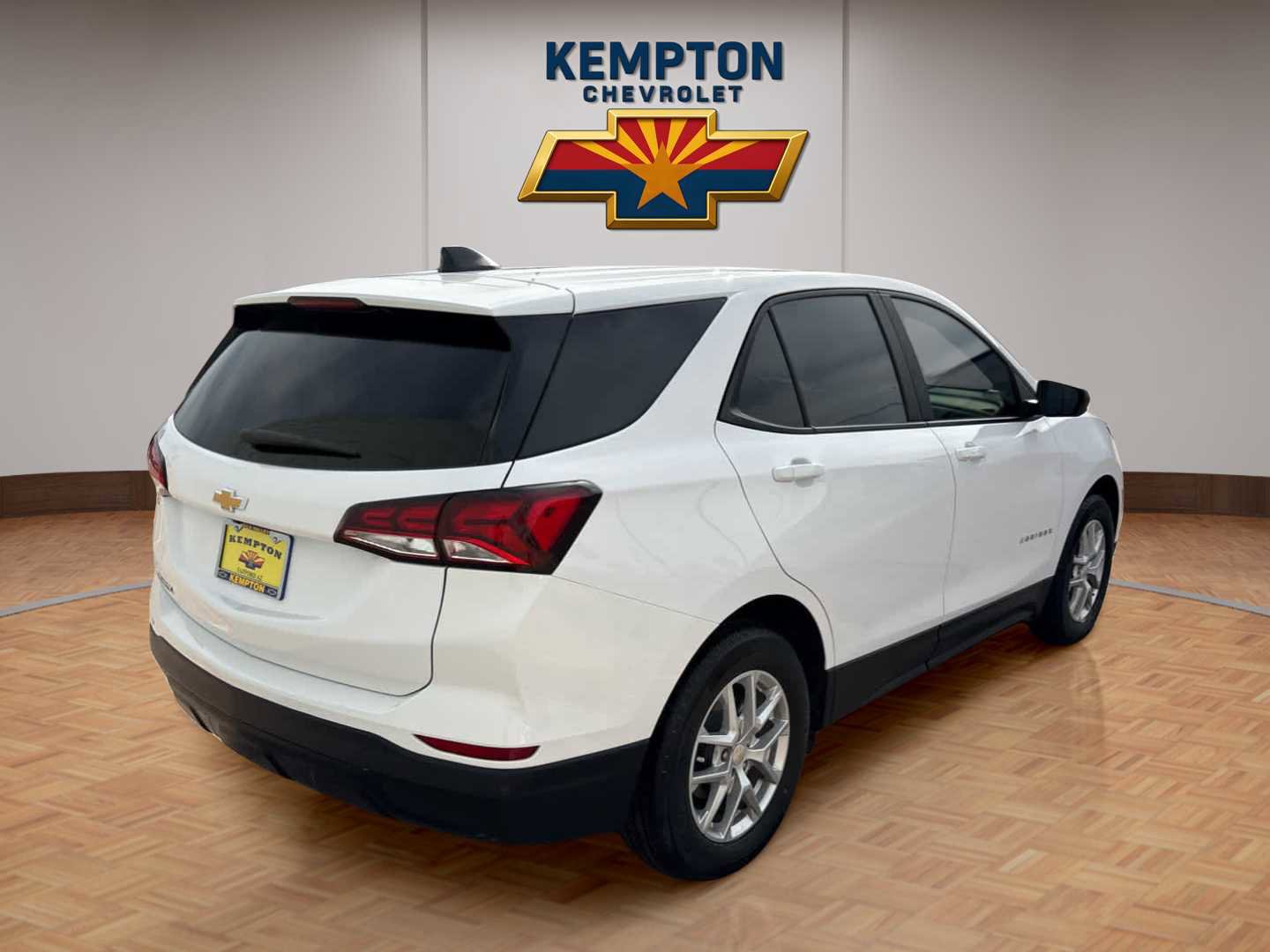 Used 2024 Chevrolet Equinox LS w/ LS Convenience Package image 6