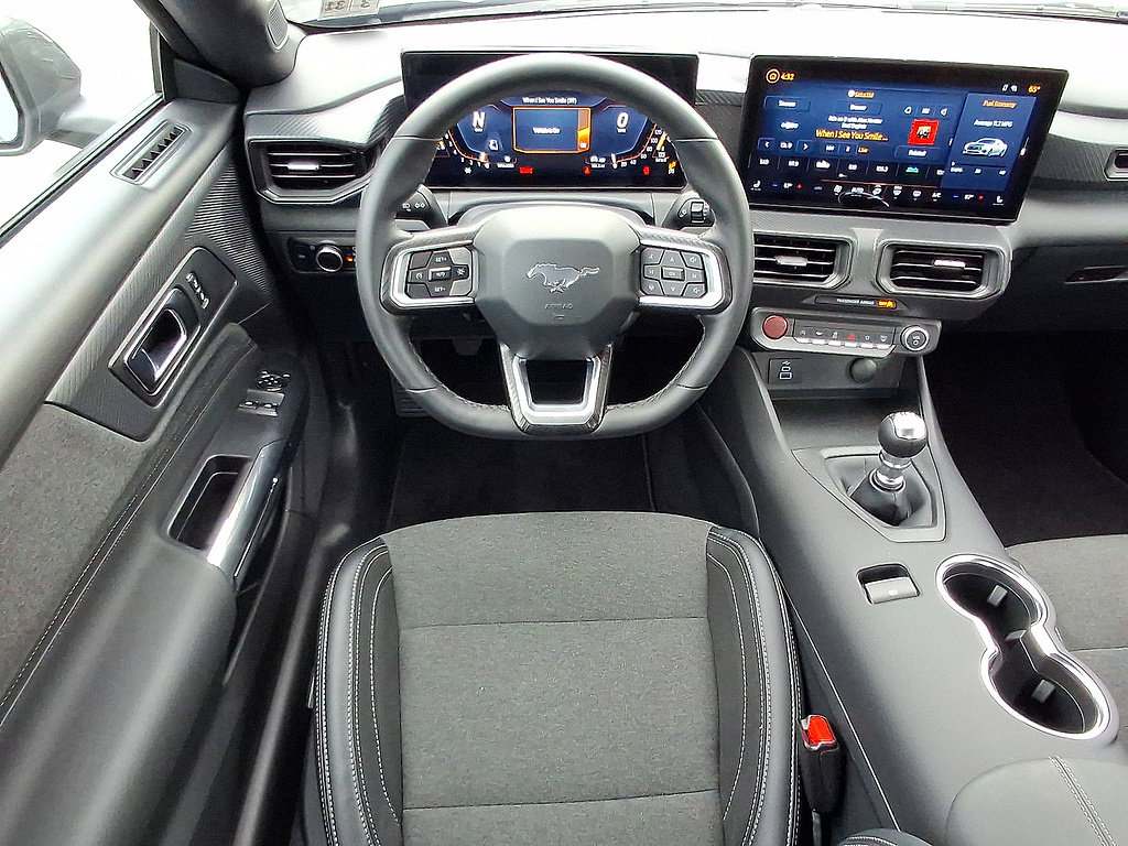 Used 2025 Ford Mustang GT RWD image 27