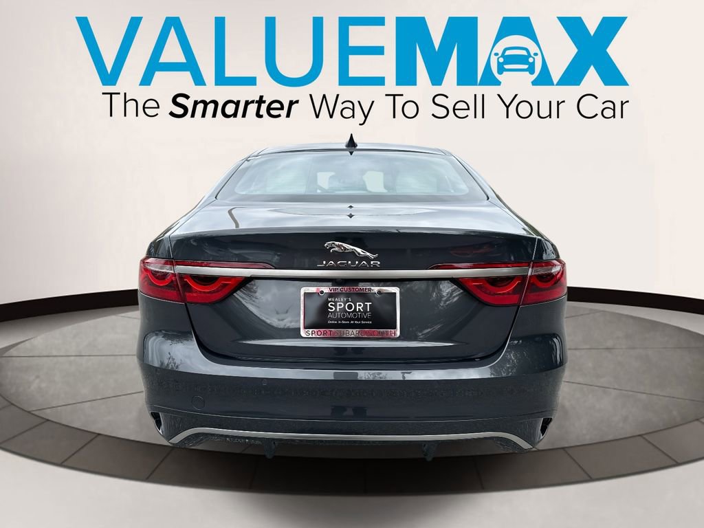 Used 2024 Jaguar XF R-Dynamic SE image 4