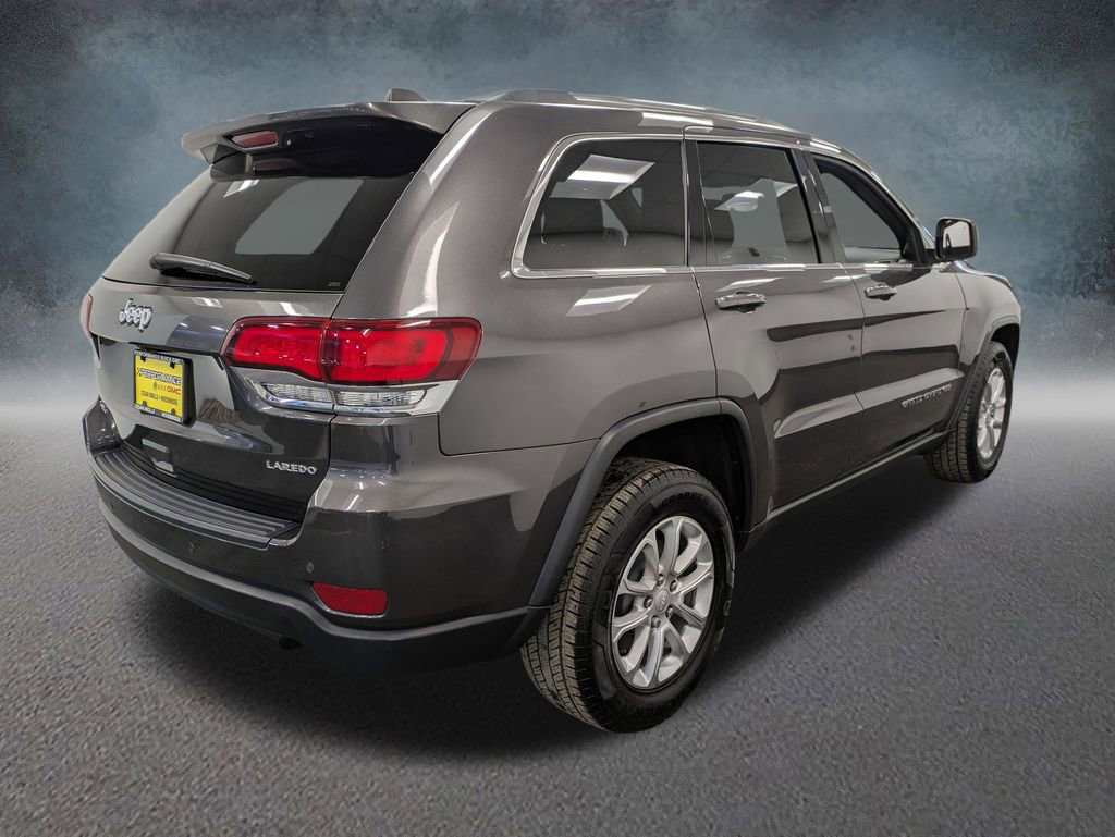 Used 2021 Jeep Grand Cherokee Laredo image 4