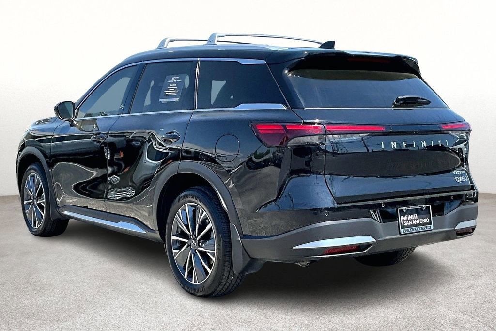 Certified 2026 INFINITI QX60 Luxe w/ Family Package FWD image 17