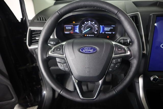 Used 2024 Ford Edge SEL w/ Convenience Package AWD/4WD image 39