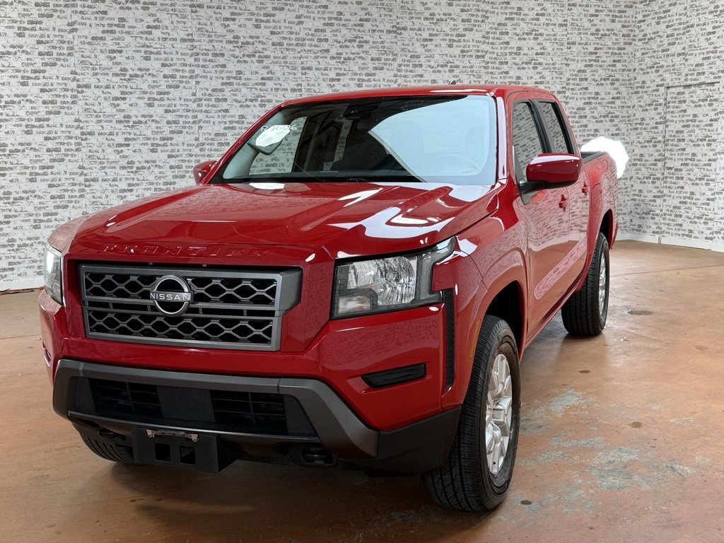 Used 2023 Nissan Frontier SV image 5