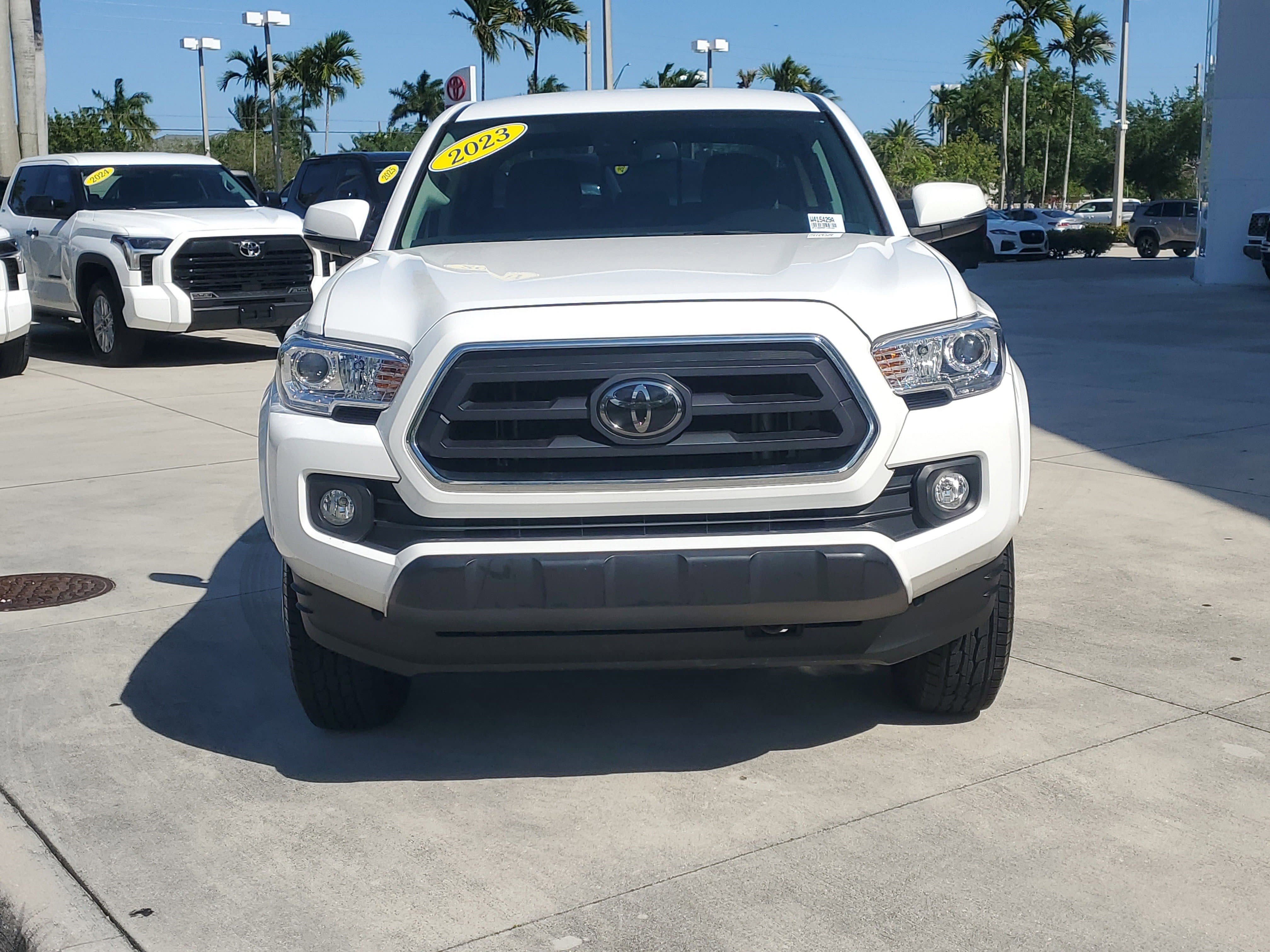 Used 2023 Toyota Tacoma SR5 AWD/4WD image 8