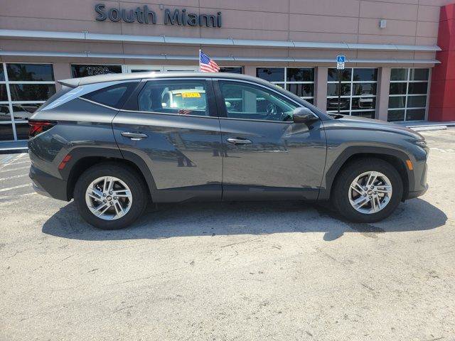 Used 2025 Hyundai Tucson SE FWD image 8
