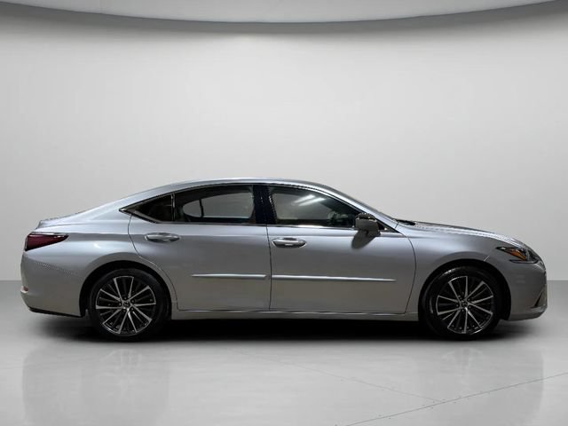 Used 2025 Lexus ES 350 w/ Premium Package FWD image 2