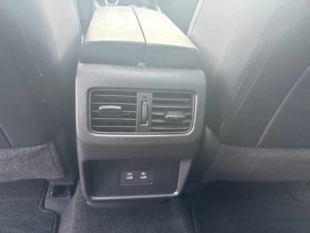 Used 2024 Nissan Rogue SV w/ SV Premium Package FWD image 30