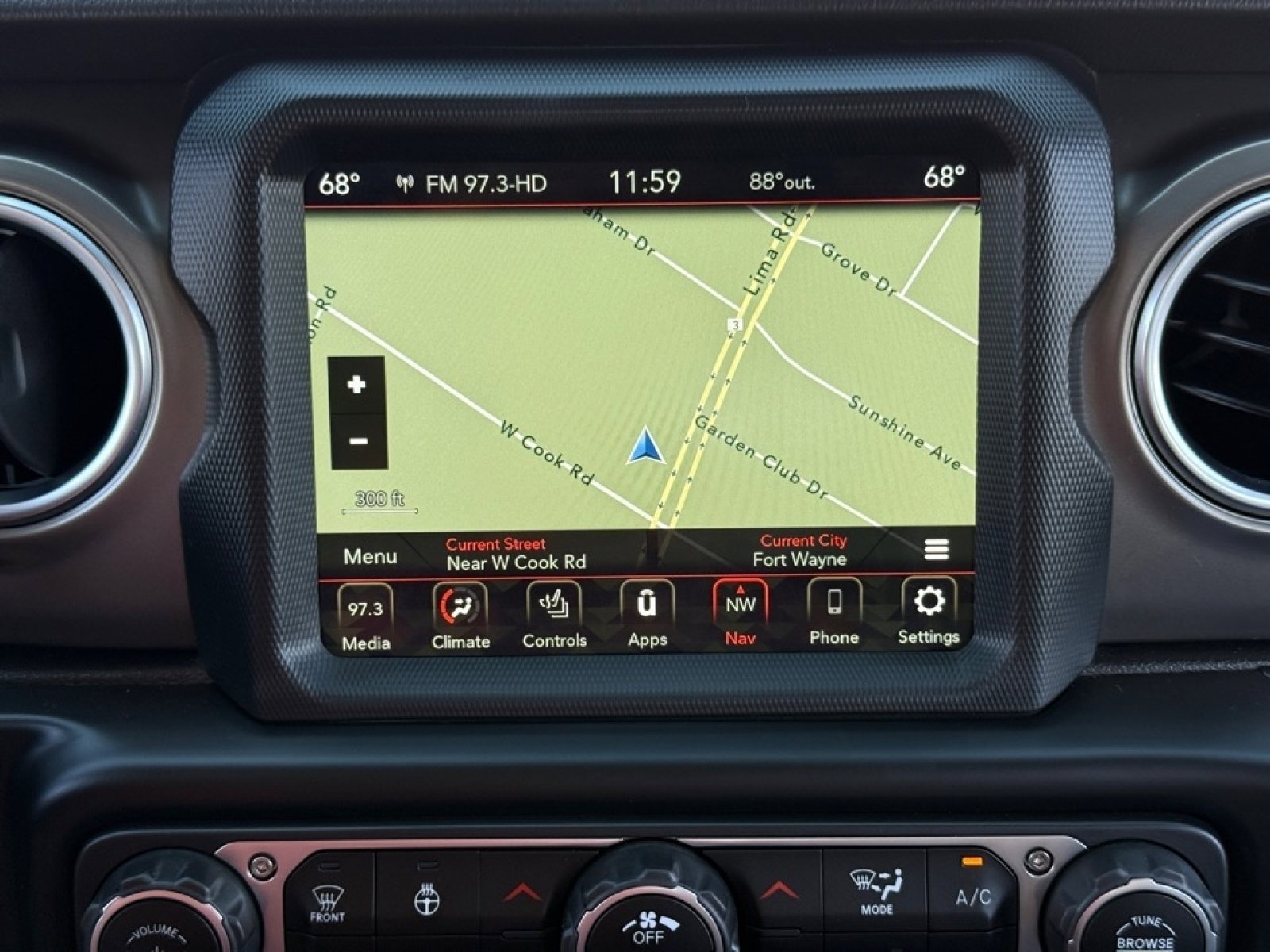 Used 2020 Jeep Gladiator Rubicon w/ Uconnect 4C Nav & Sound Group image 16