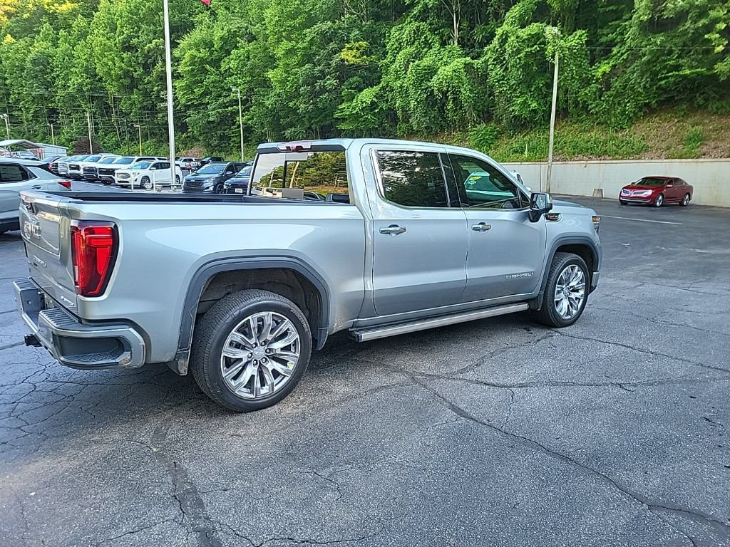 Used 2023 GMC Sierra 1500 Denali w/ Denali Reserve Package AWD/4WD image 7