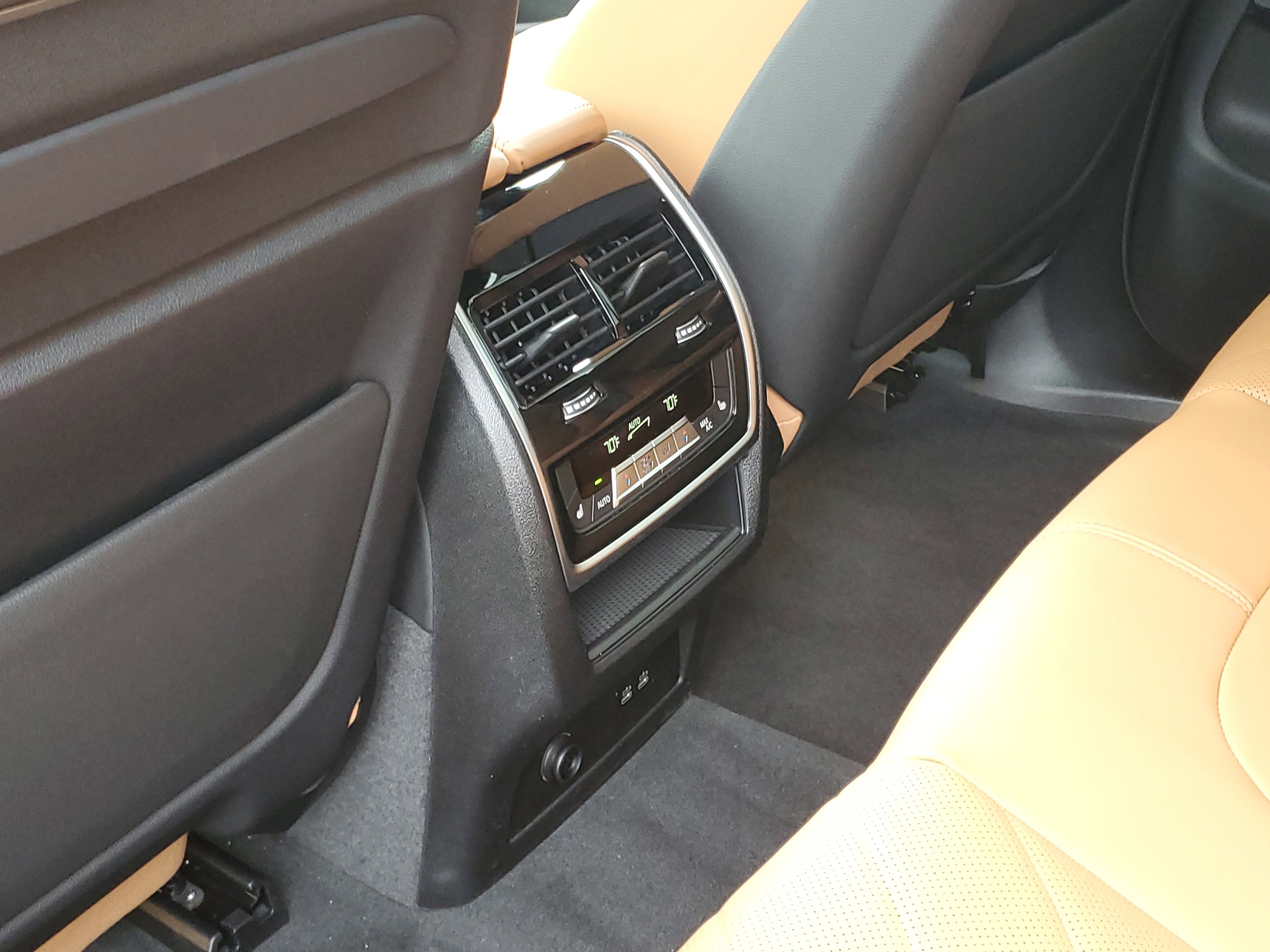 New 2026 BMW X5 xDrive40i w/ Executive Package image 25