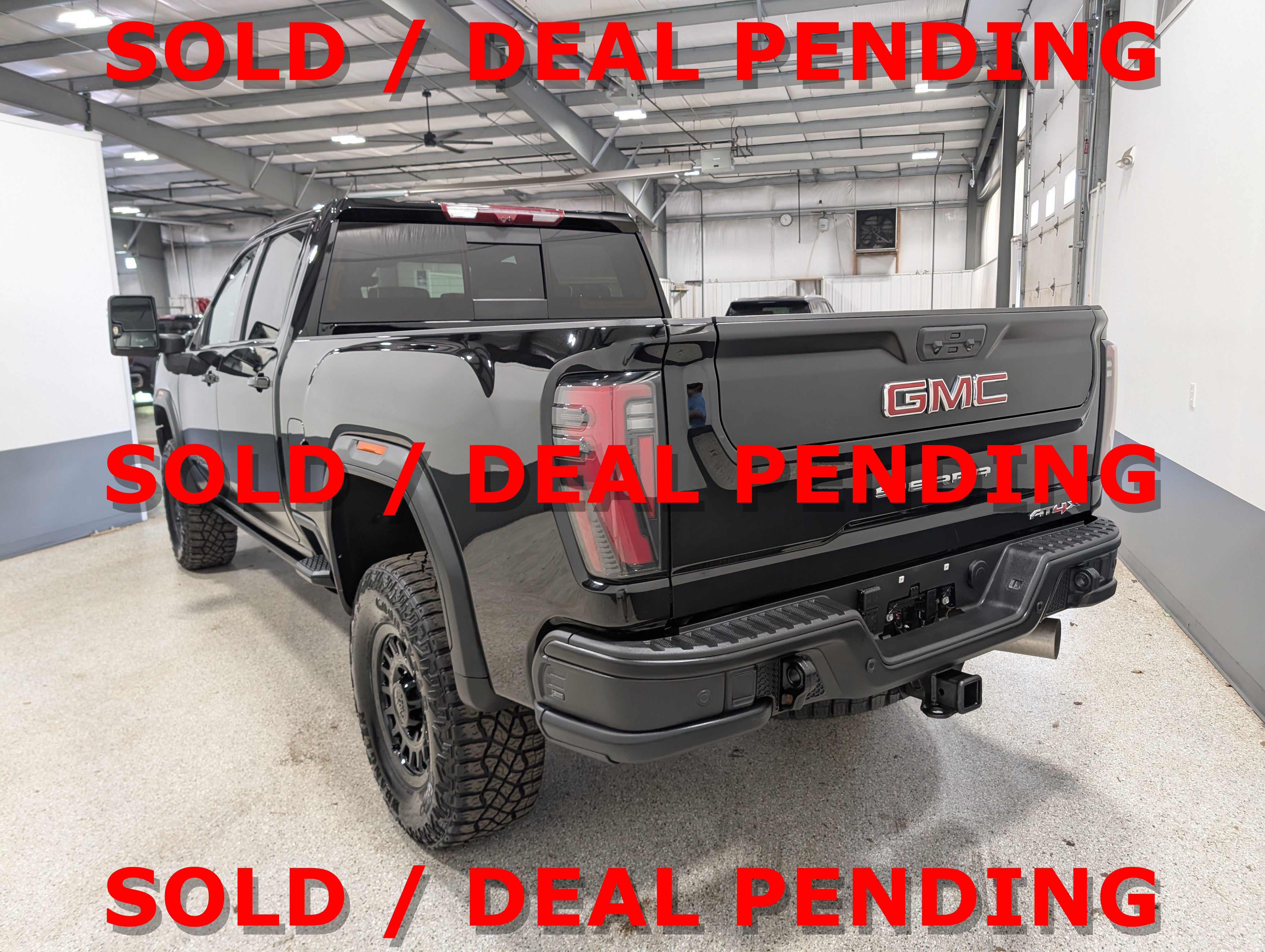 Used 2025 GMC Sierra 2500 AT4X w/ AT4X AEV Edition AWD/4WD image 5