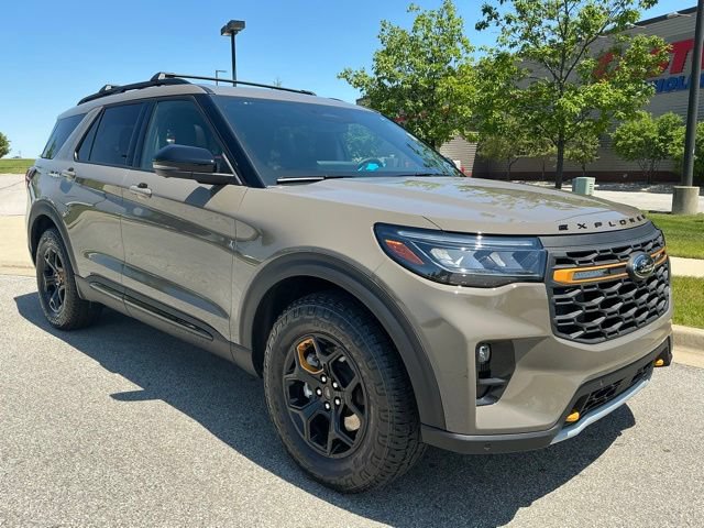 Used 2026 Ford Explorer Tremor w/ Tremor Ultimate Package AWD/4WD image 2
