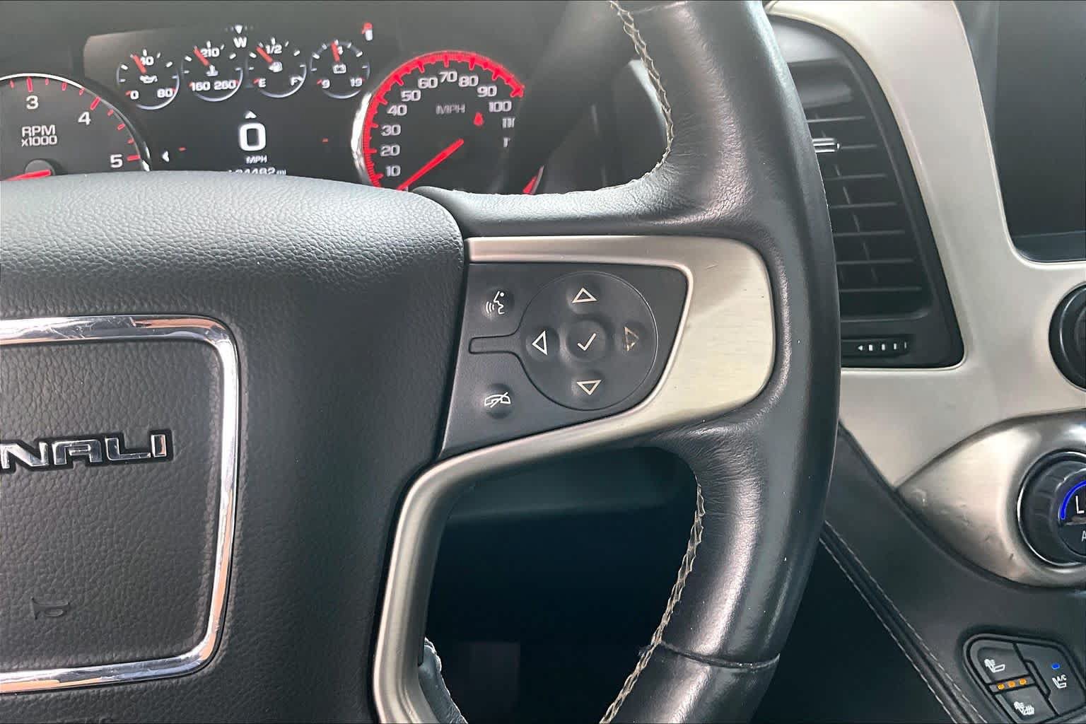 Used 2016 GMC Yukon Denali w/ Open Road Package AWD/4WD image 25