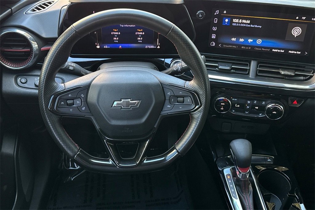 Used 2024 Chevrolet Trax RS w/ Sunroof Package image 13