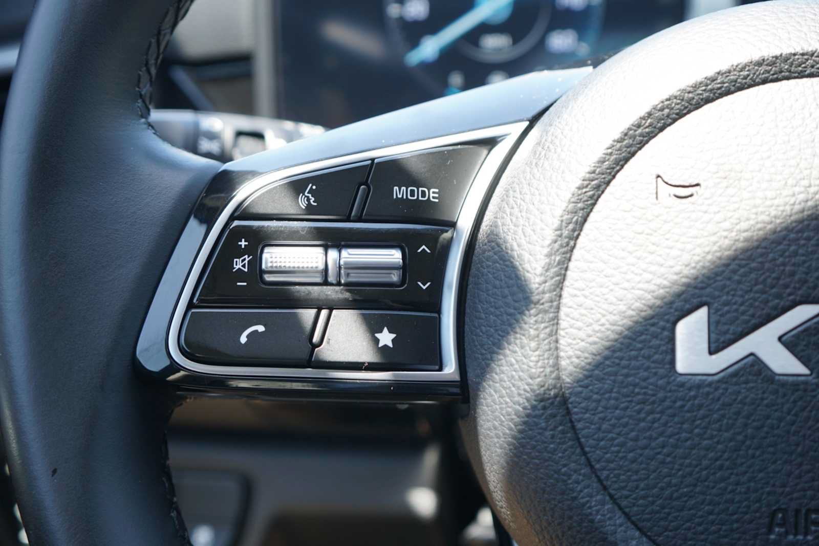 Certified 2024 Kia Seltos X-Line AWD/4WD image 16