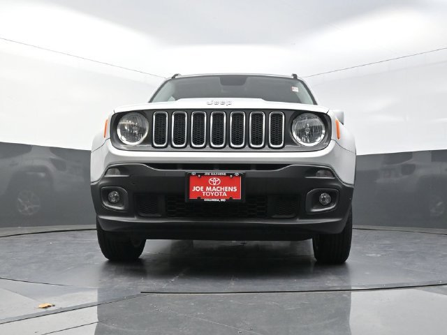 Used 2017 Jeep Renegade Latitude w/ Cold Weather Group AWD/4WD image 32