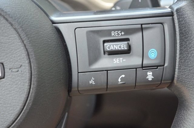 Used 2024 Nissan Rogue SV AWD/4WD image 21