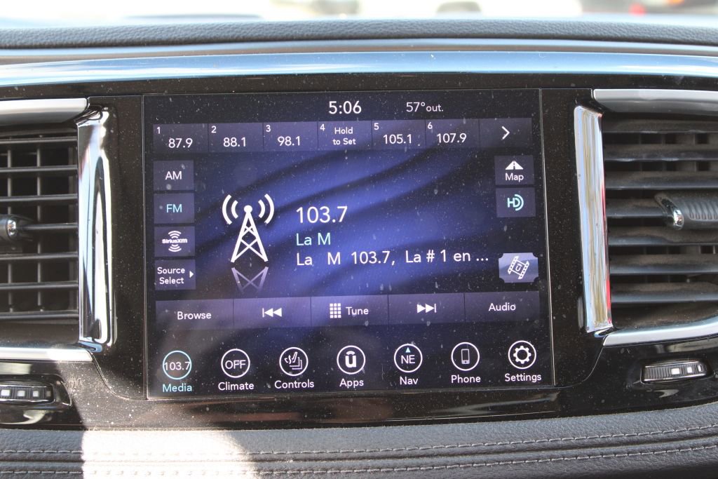 Used 2018 Chrysler Pacifica Limited w/ Advanced Safetytec Group image 25