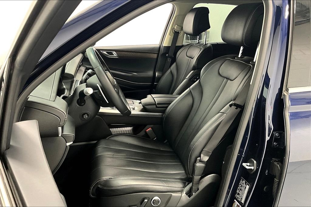 Used 2024 Genesis GV80 2.5T image 33