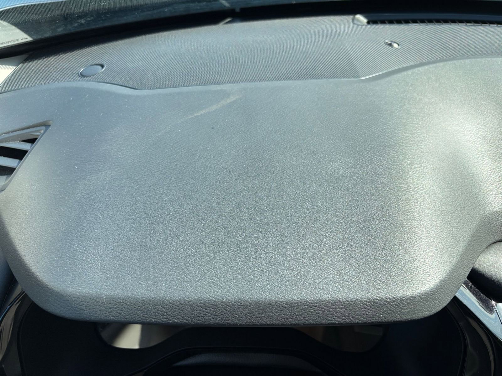 Used 2025 Nissan Pathfinder SV image 36