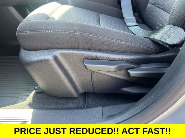 Used 2026 Chevrolet Equinox LT w/ Safety and Technology Package FWD image 19