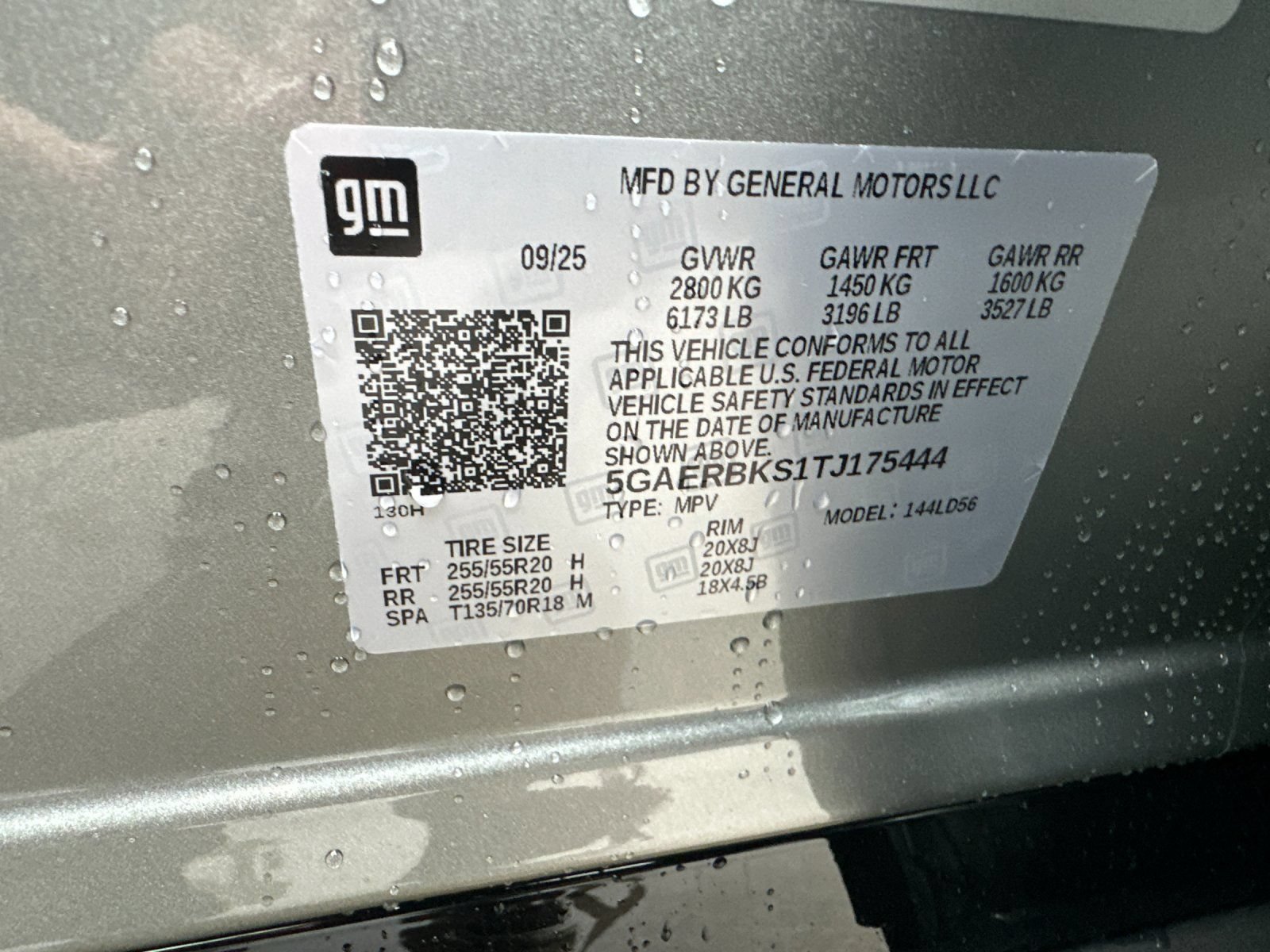 New 2026 Buick Enclave Sport Touring w/ Power Package FWD image 29