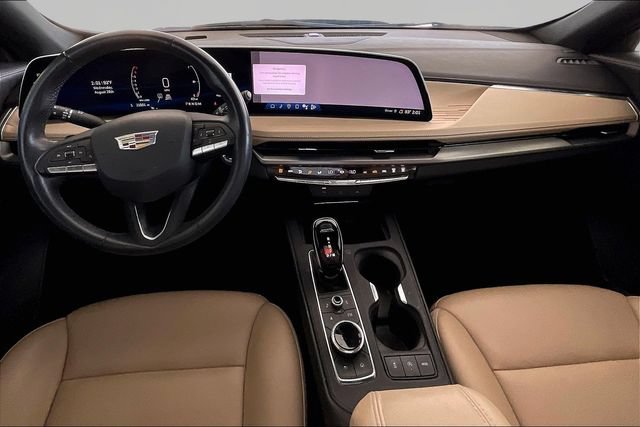 Used 2024 Cadillac XT4 Premium Luxury FWD image 7