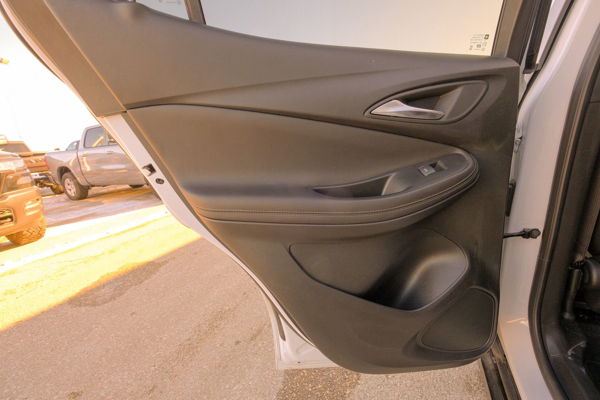 Used 2024 Buick Encore GX Sport Touring image 29