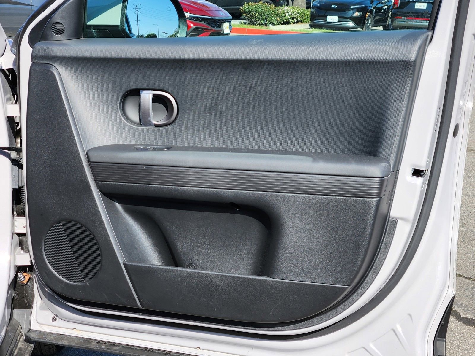 Used 2025 Hyundai Ioniq 5 SE image 30