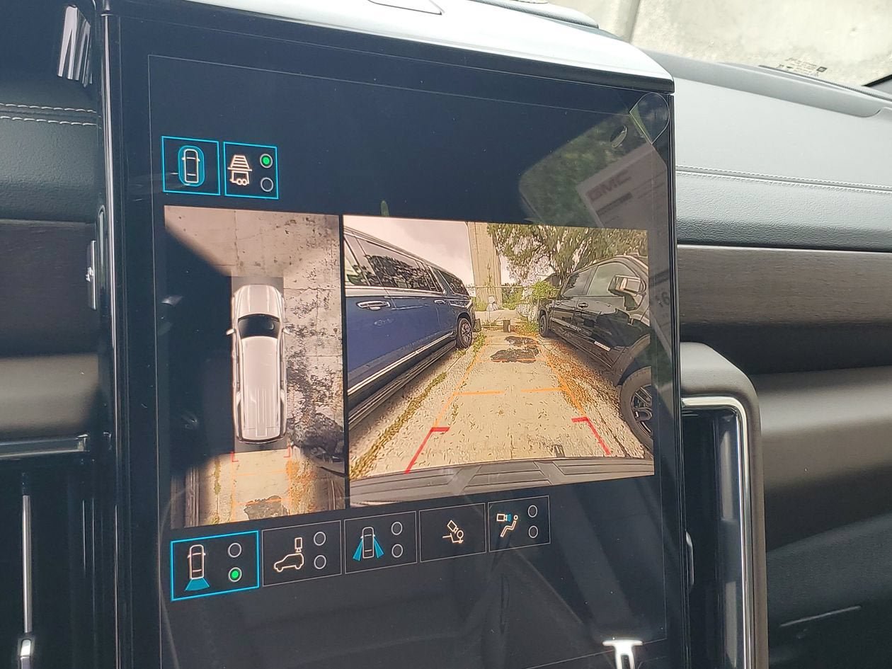 New 2026 GMC Yukon XL Denali Ultimate AWD/4WD image 22