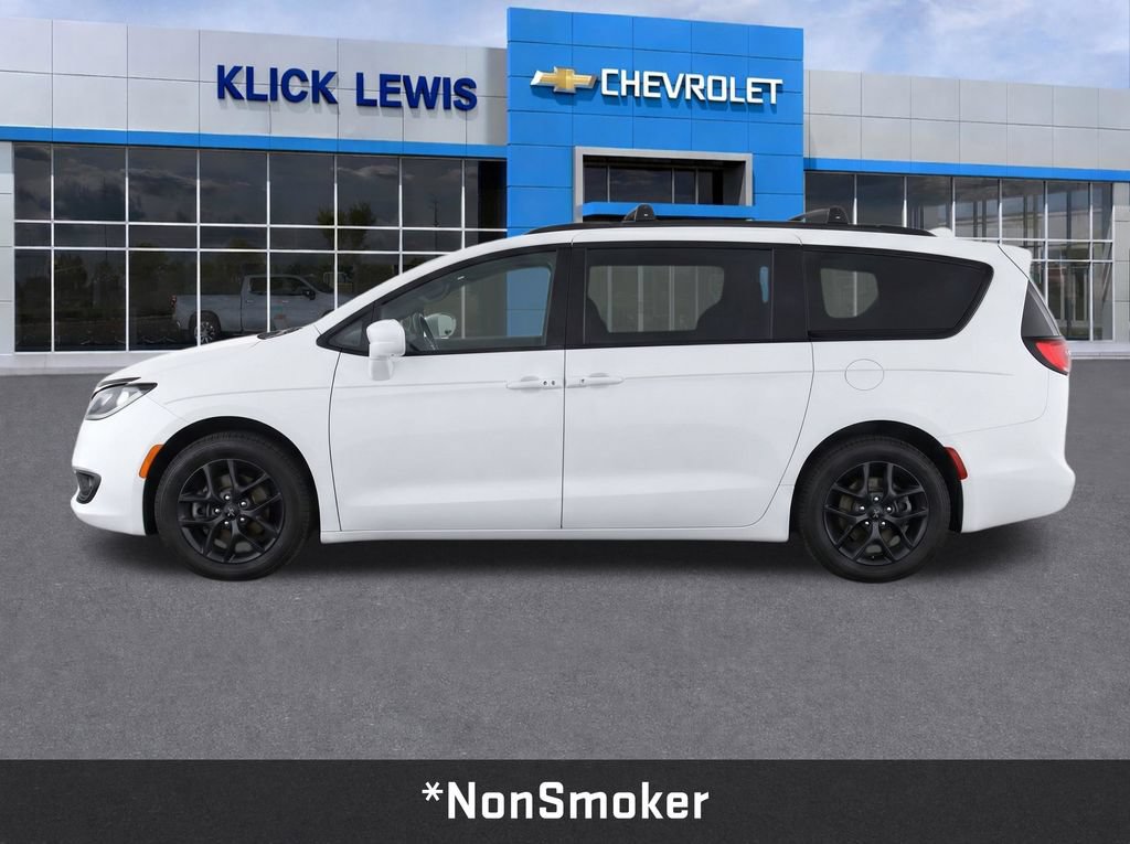 Used 2018 Chrysler Pacifica Touring-L Plus w/ S Appearance Package FWD image 4