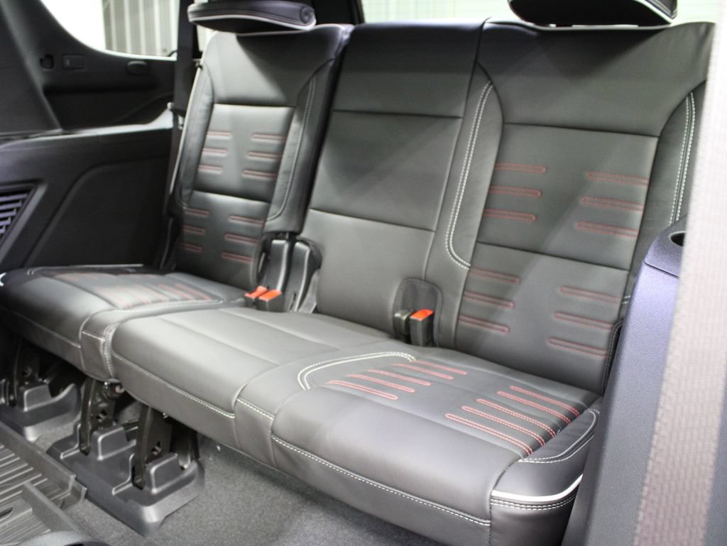 Used 2026 GMC Yukon AT4 Ultimate w/ LPO, Floor Liner Package AWD/4WD image 20