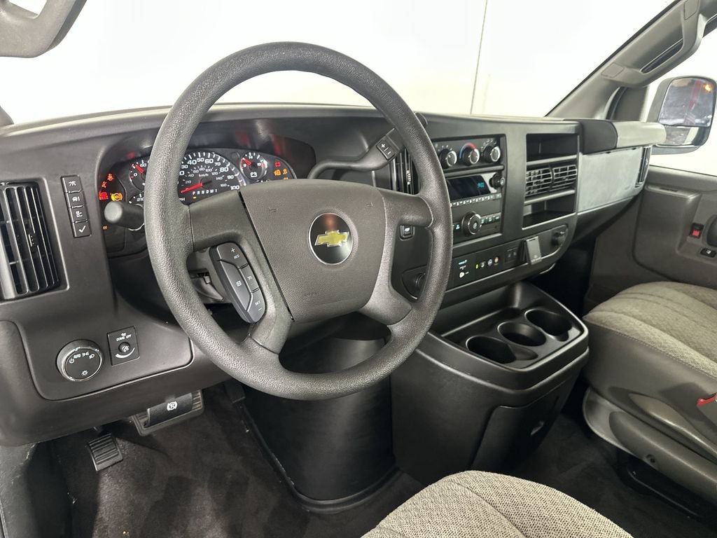 Used 2025 Chevrolet Express 2500 LT w/ LT Preferred Equipment Group RWD image 13