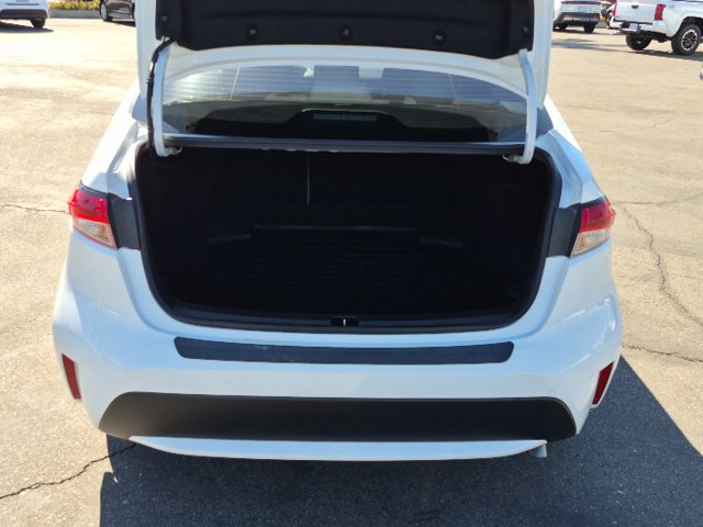Used 2021 Toyota Corolla LE FWD image 5