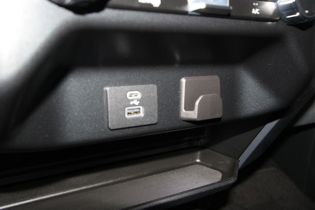 Used 2024 Ford F150 XLT w/ Tow/Haul Package image 18