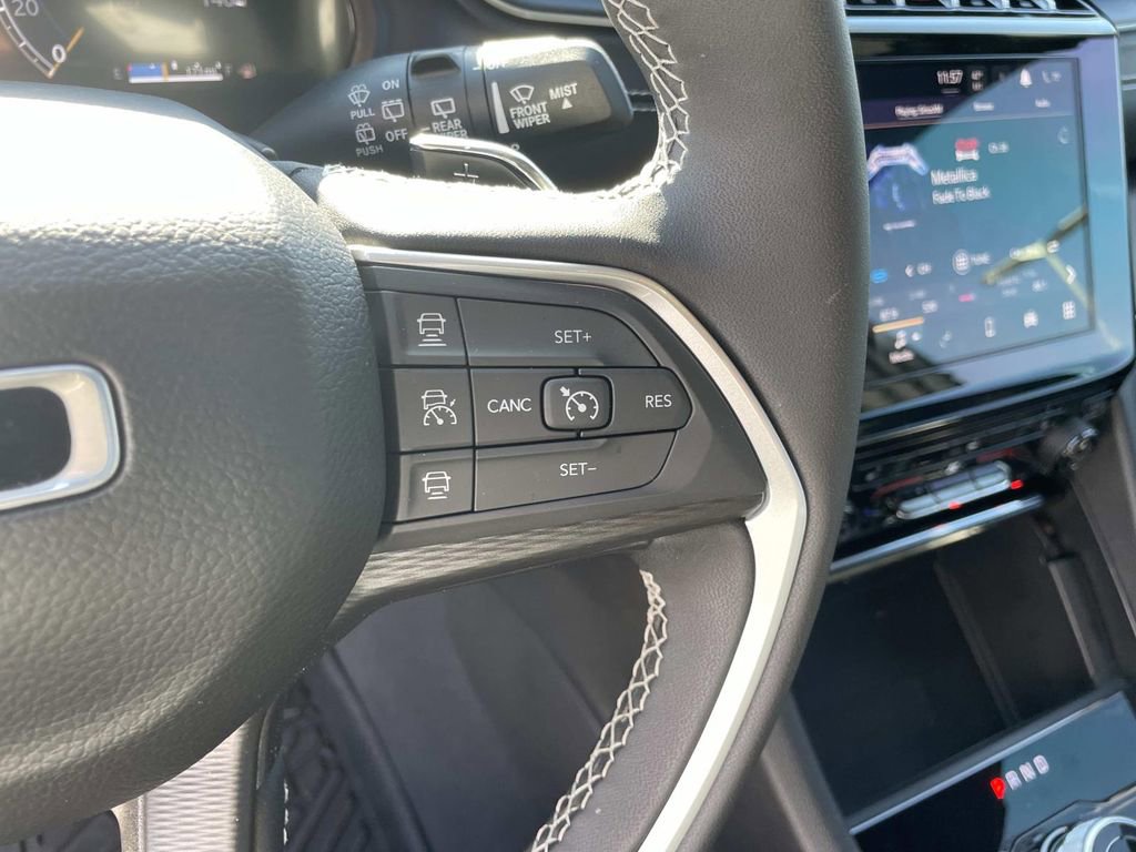 Used 2024 Jeep Grand Cherokee Altitude image 18