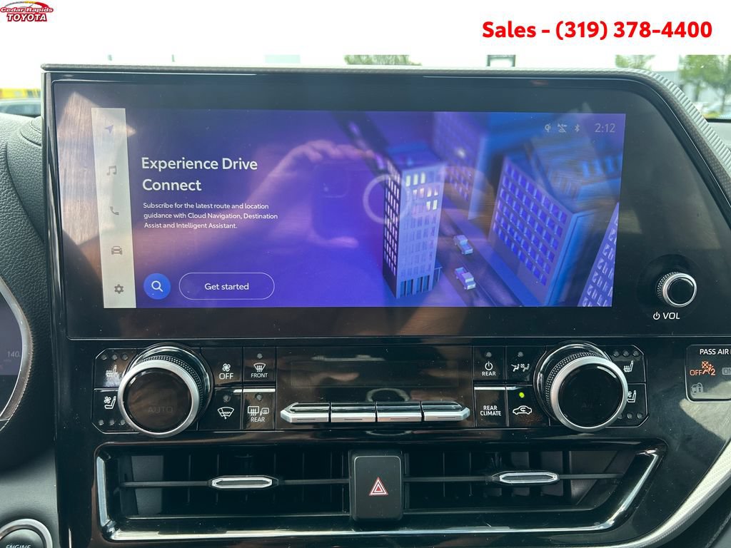 Certified 2024 Toyota Highlander Platinum AWD/4WD image 18